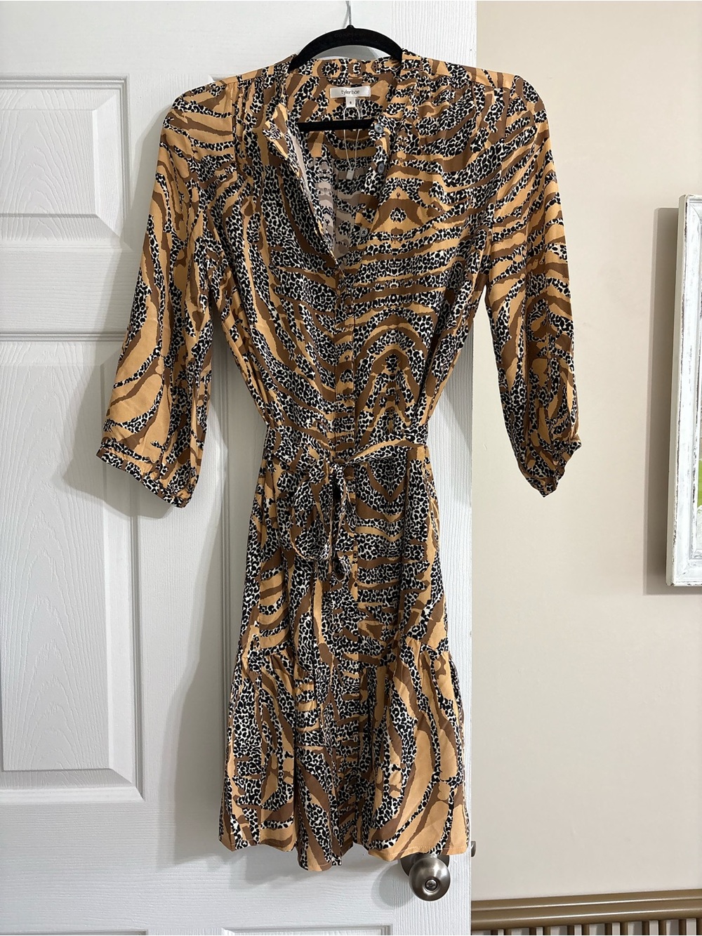 Tyler Böe 100% Silk Animal Print Belted Shirt Dress Size 6 Safari Zebra Leopard